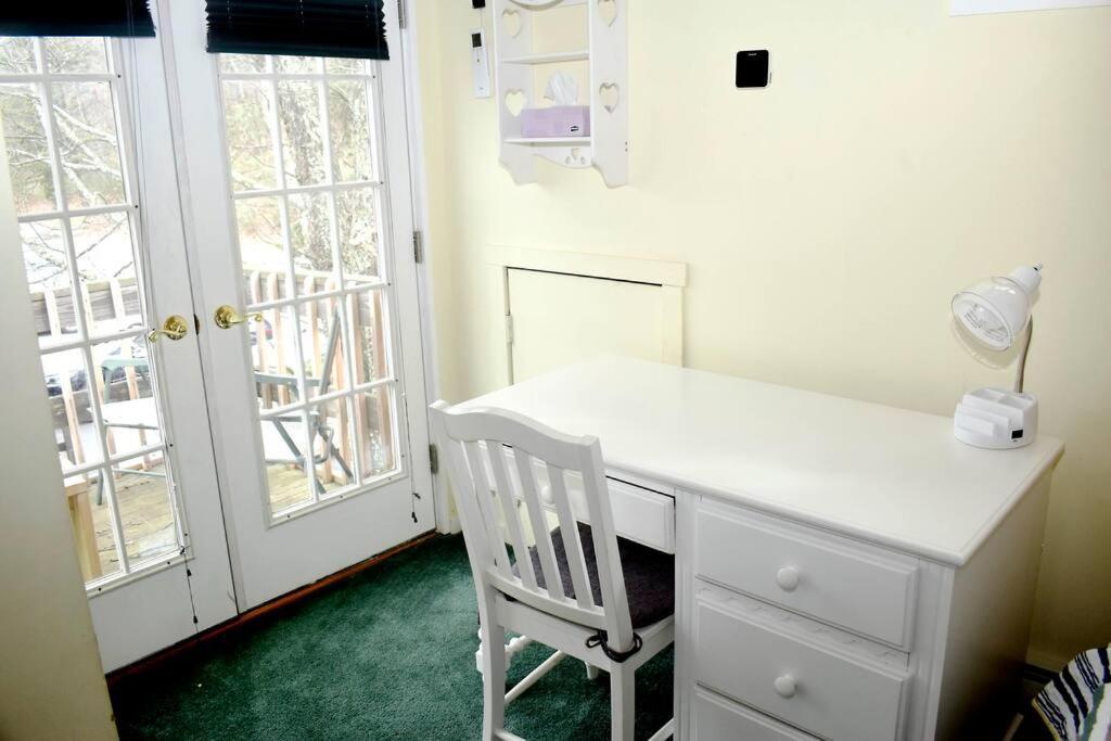 3-Bedroom Vacation Home Steps To Camelback Ski Area Ski-In Ski-Out Crescent Lake Luaran gambar