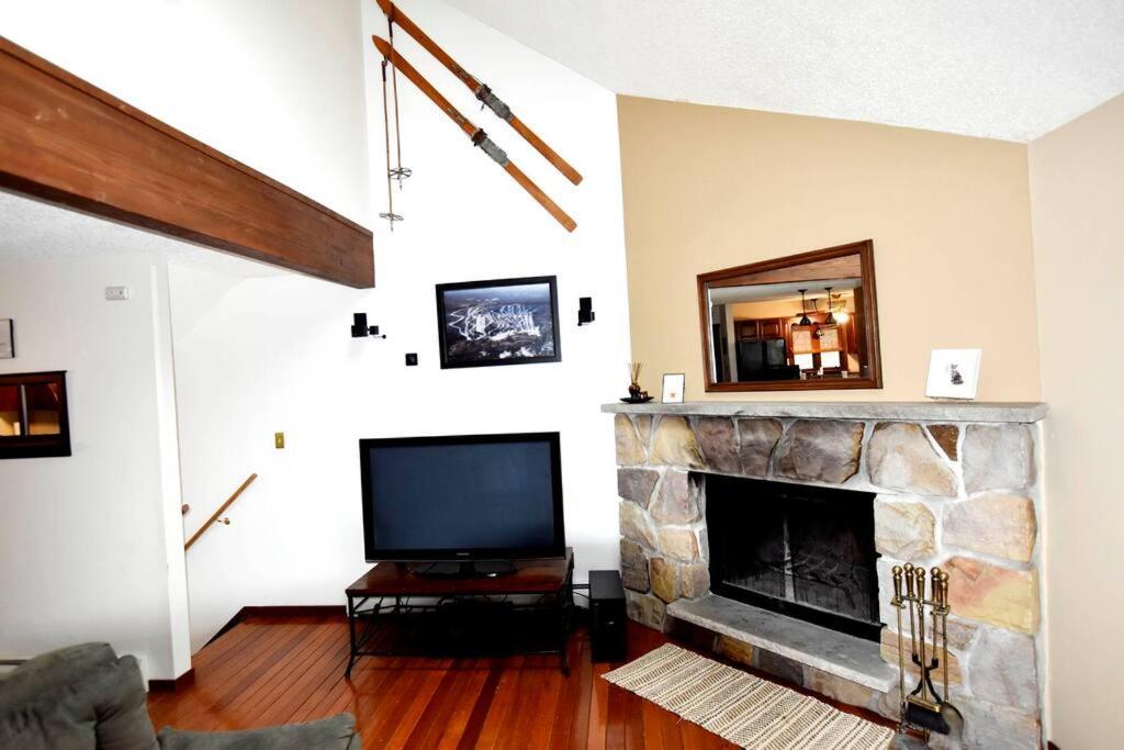 3-Bedroom Vacation Home Steps To Camelback Ski Area Ski-In Ski-Out Crescent Lake Luaran gambar